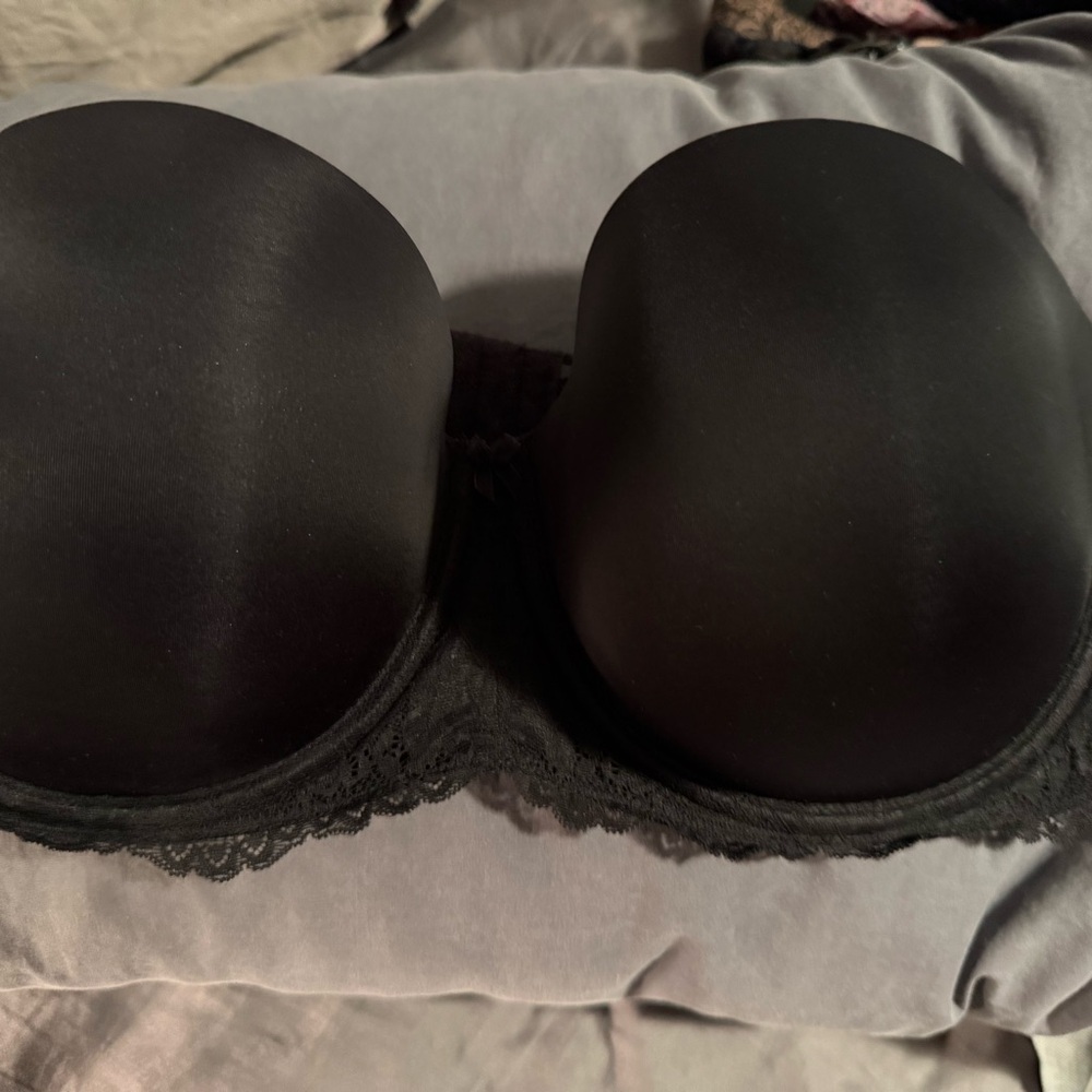 Torrid Curves 40g Strapless bra NWOT